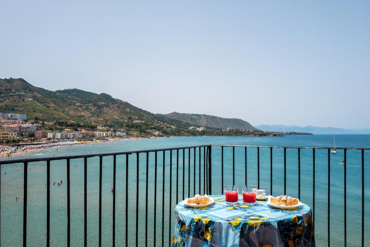 Lavatoioflats Casa Sul Mare E Sul Lavatoio Medievale A Cefalu Exterior photo